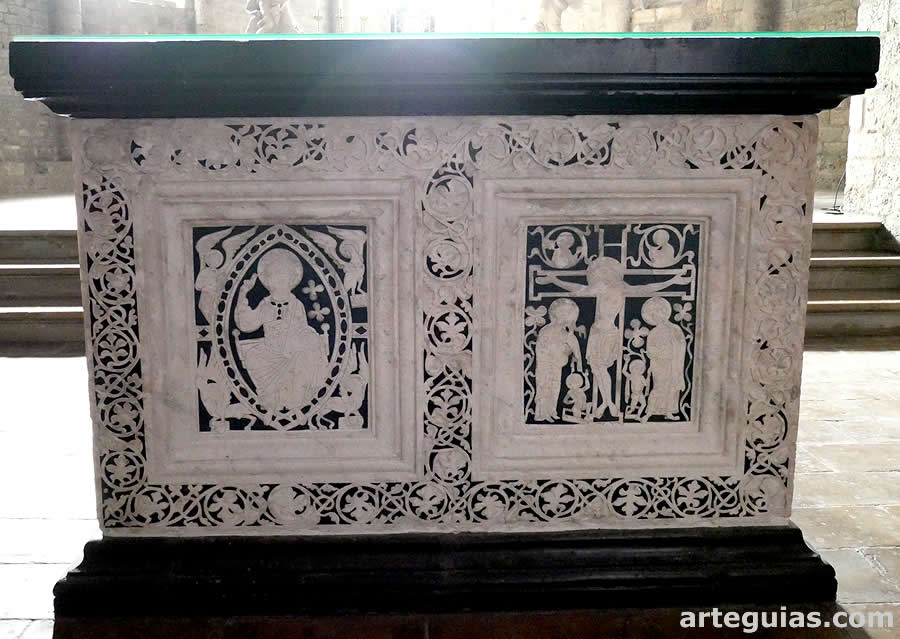 Frontal de altar rom&aacute;nico