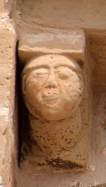 Canecillo perteneciente a la Ermita del Santo Cristo. Labastida