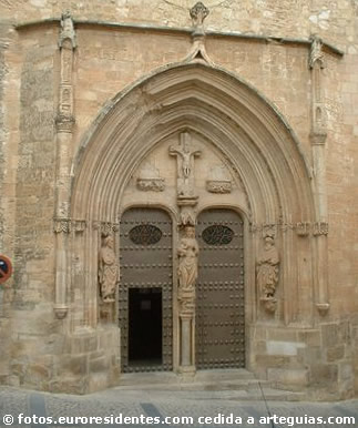 Portada de la Iglesia de Santa Mar&iacute;a del Salvador, Chinchilla de Montearag&oacute;n, Albacete