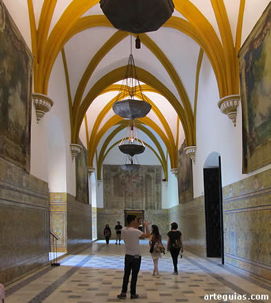 Interior del Palacio G&oacute;tico de los Reales Alc&aacute;zares de Sevilla