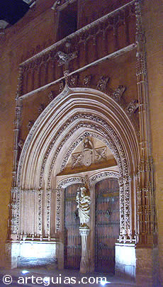 Puerta de la Iglesia Parroquial de Santiago Ap&oacute;stol. de Orihuela., Alicante