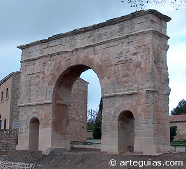 Emblem&aacute;tico arco romano de Medinaceli, Soria