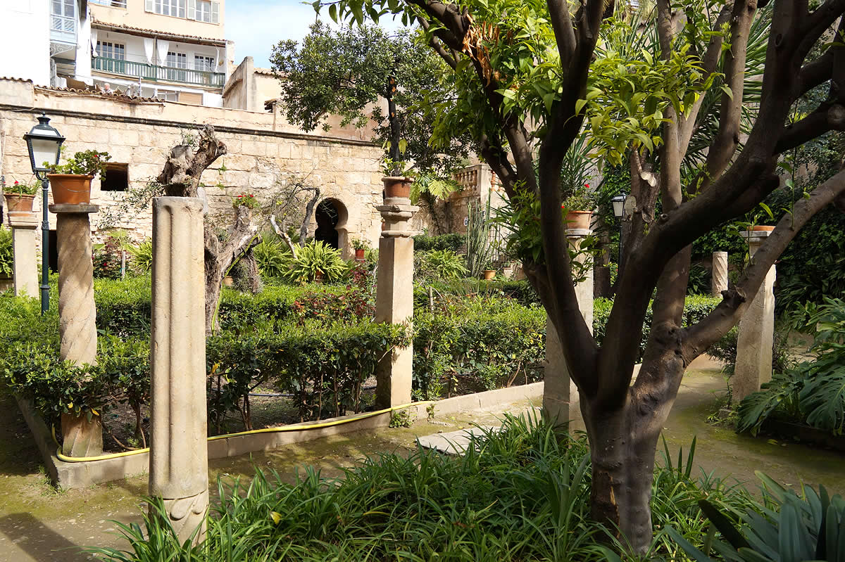 Jard&iacute;n de los Ba&ntilde;os &Aacute;rabes de Mallorca