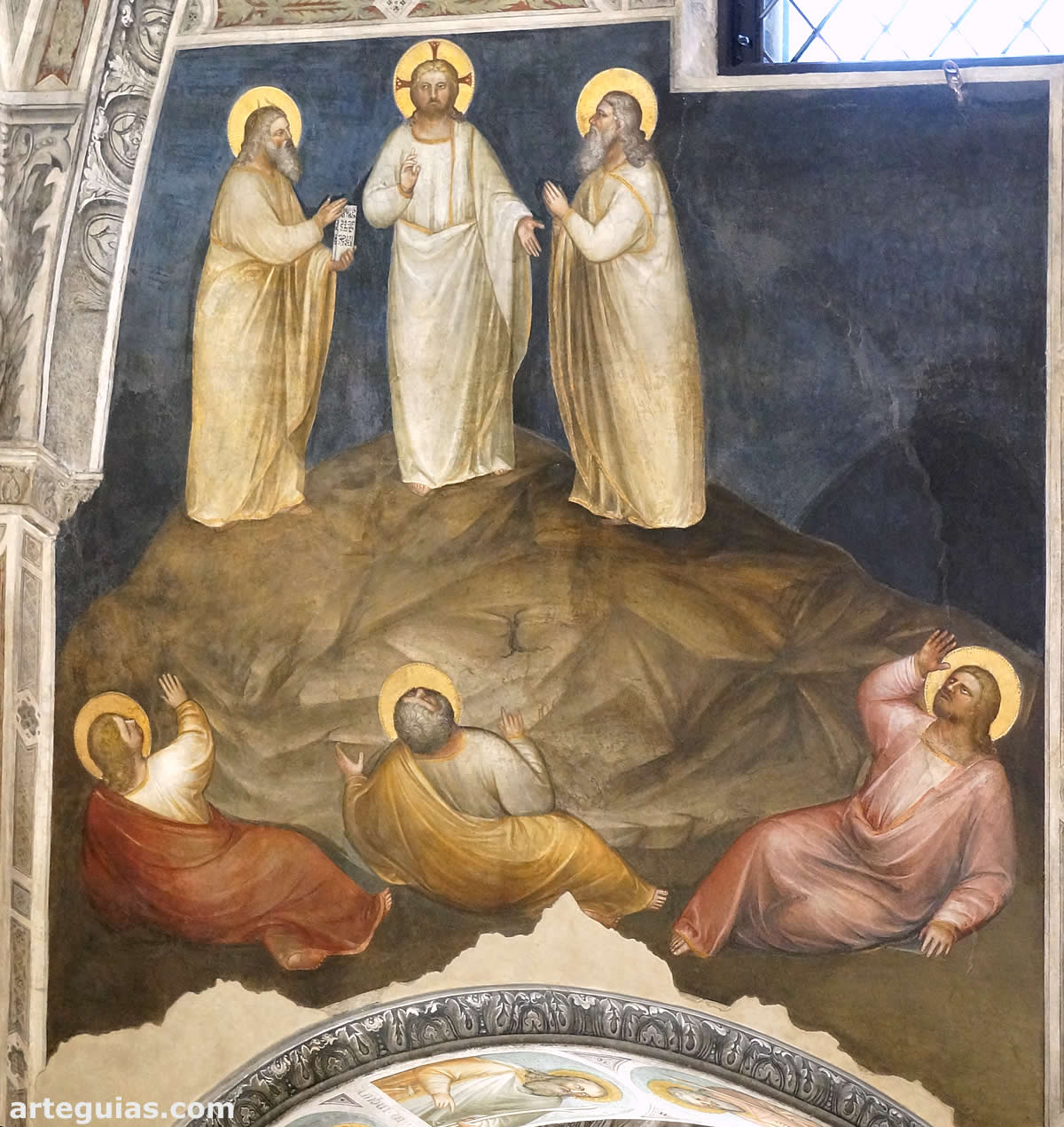 Pinturas interiores que representan la Transfiguraci&oacute;n