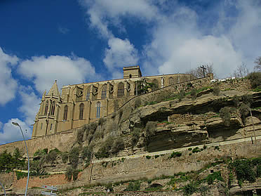 Restos de la muralla junto a la Seu