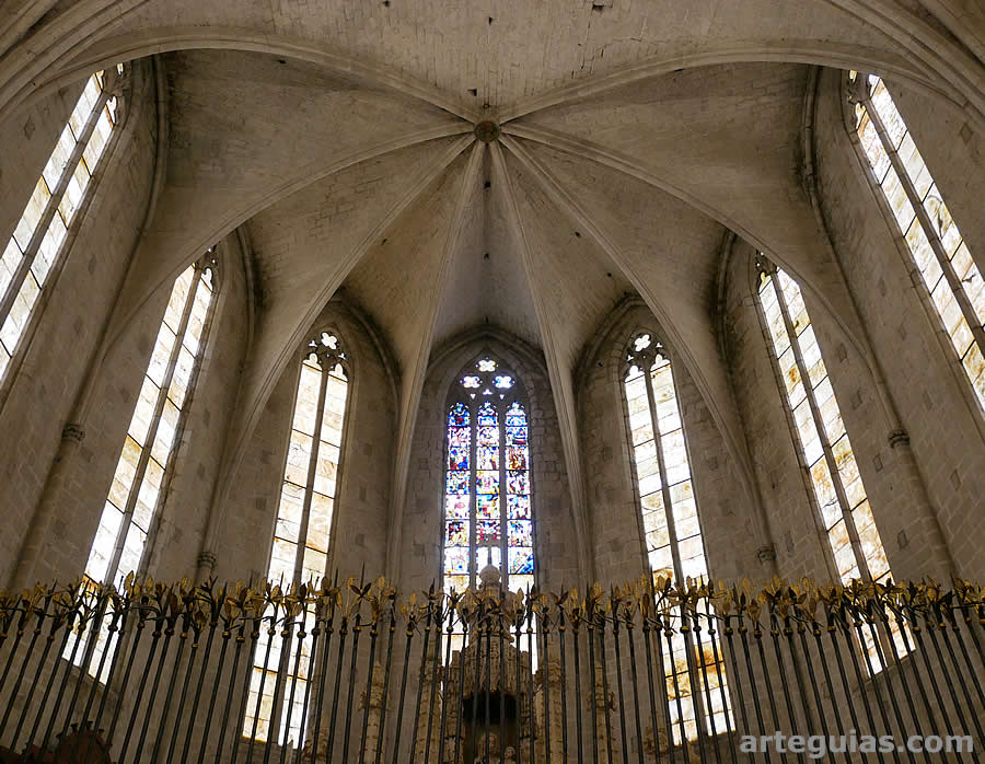 Interior de la cabecera