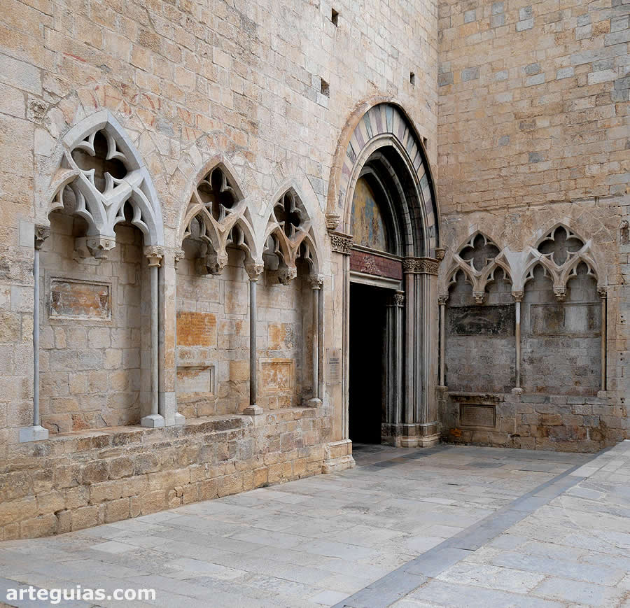 Costado meridional de Sant Feliu de Girona