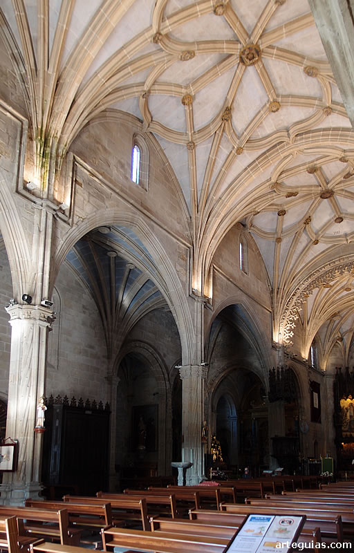 Bas&iacute;lica de Santa Mar&iacute;a la Mayor de Pontevedra: interior