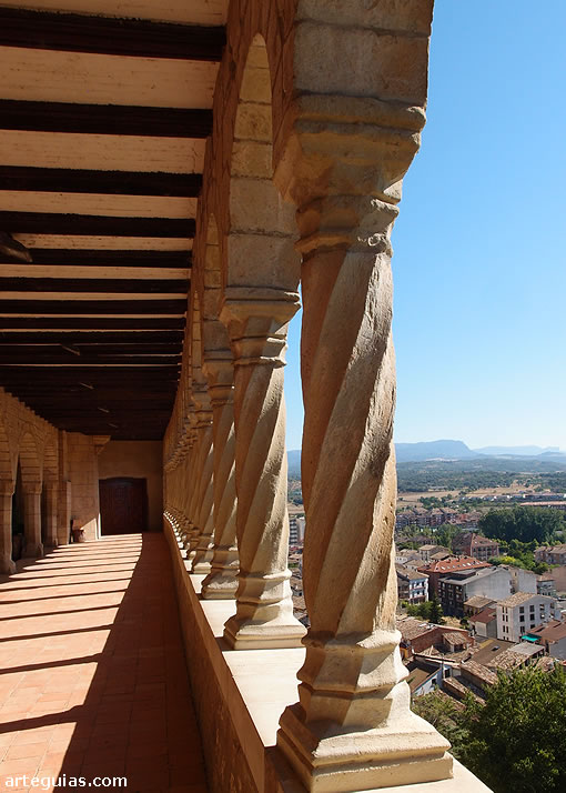 Vistas de Graus desde la terraza de la basílica