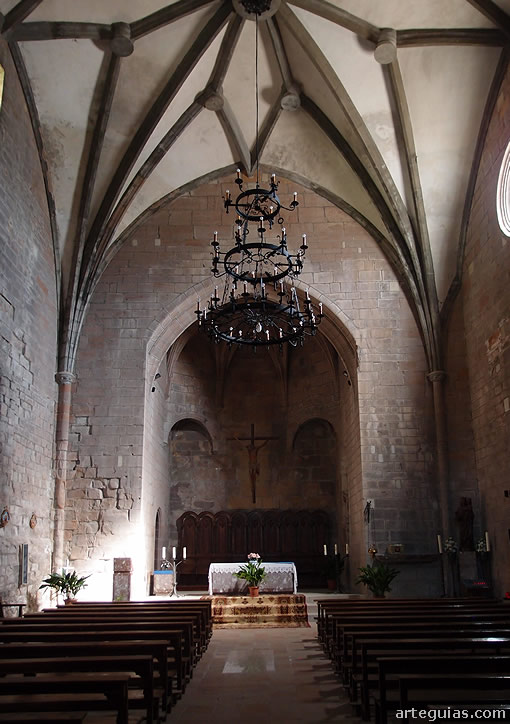 Interior de la basílica