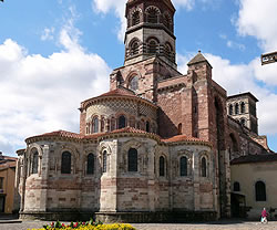 Bas&iacute;lica de Brioude