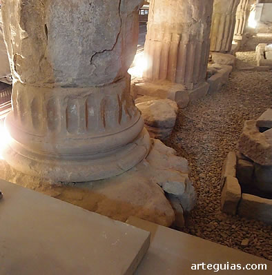 Basa de una columna romana