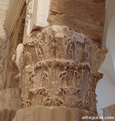 Capitel romano corintio de acarreo