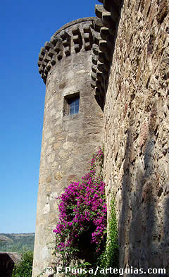 Torre esquinera del castillo de Jarandilla de la Vera, provincia de C&aacute;ceres