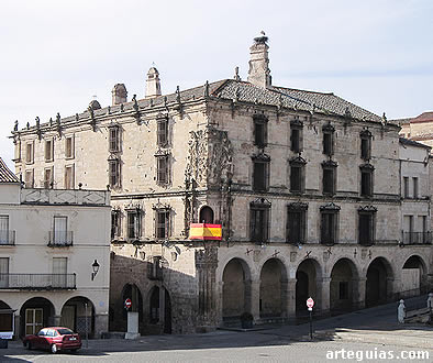 El Palacio de los Pizarro o del Marqu&eacute;s de la Conquista