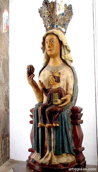 Talla de la Virgen de la Coronada