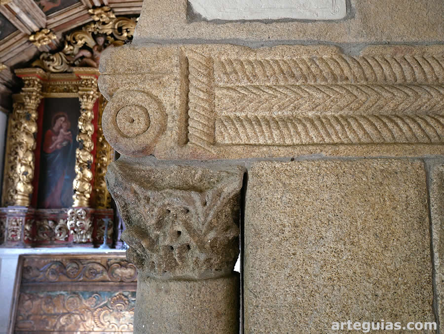 Imposta decorada con sogueados del arco triunfal