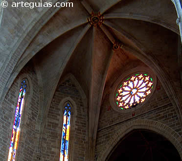Detalle de la cabecera de la iglesia arciprestal de Sant Mateu
