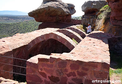 El aljibe principal del castillo de Peracense
