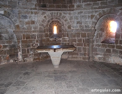 Interior de la cripta de Santa Quiteria