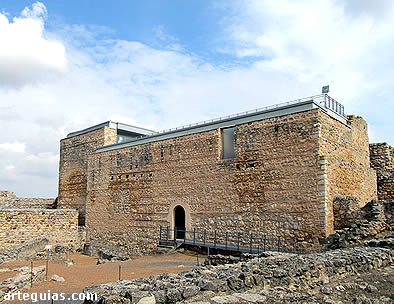 Iglesia de Calatrava la Vieja. SIglo XII