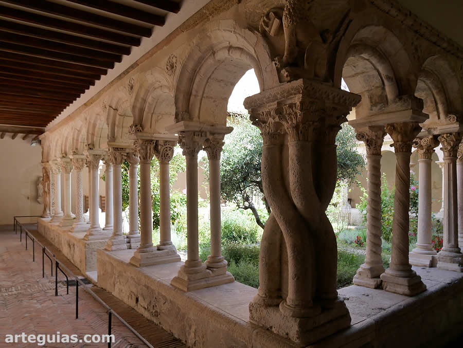 Claustro de la Catedral de Aix-en-Provence, Francia