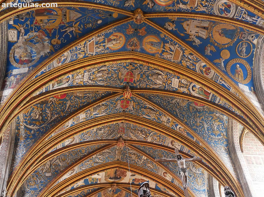 Los plementos de las b&oacute;vedas de crucer&iacute;a de la catedral de Albi est&aacute; completamente policromadas