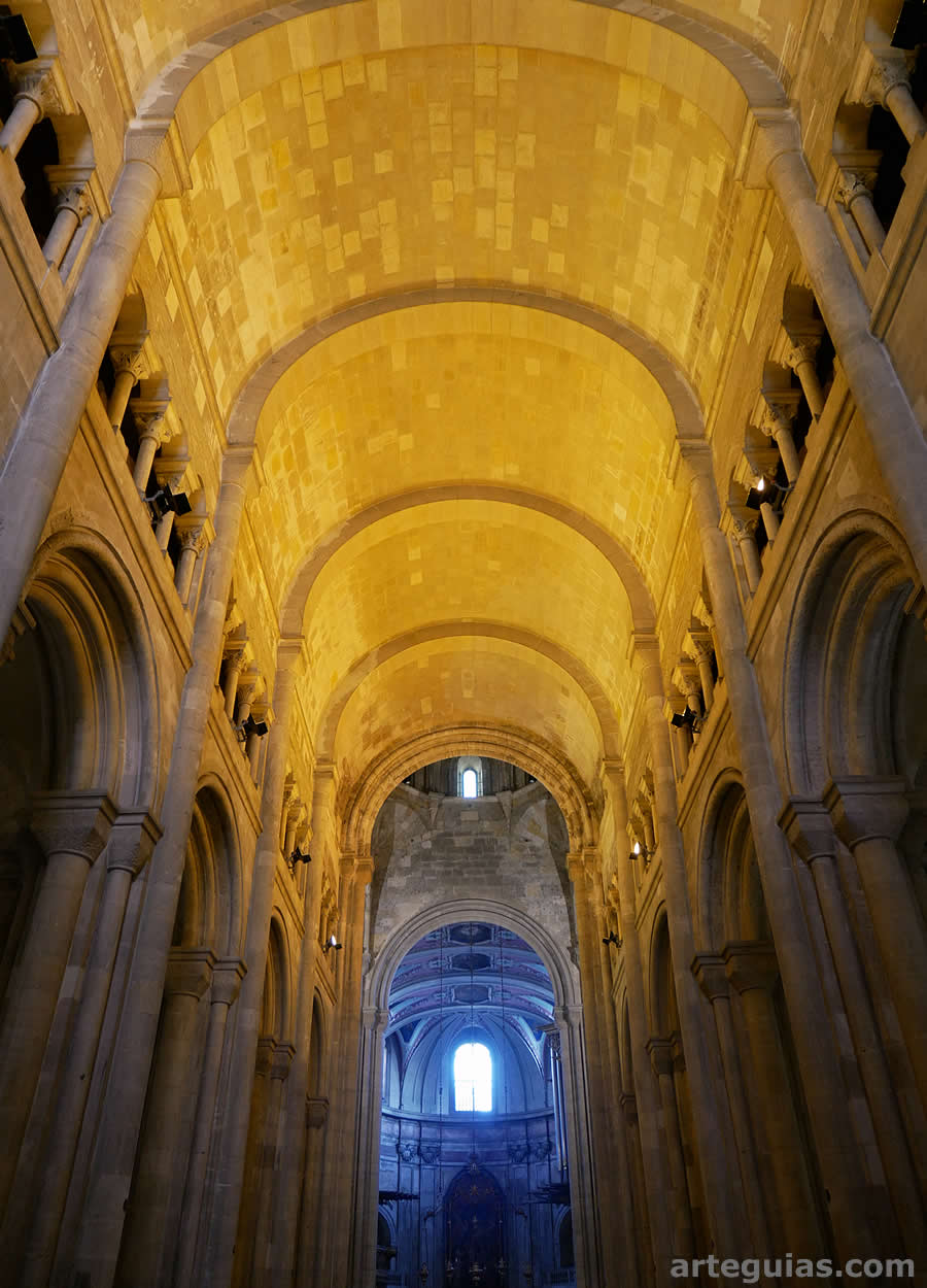Catedral de Lisboa: nave central