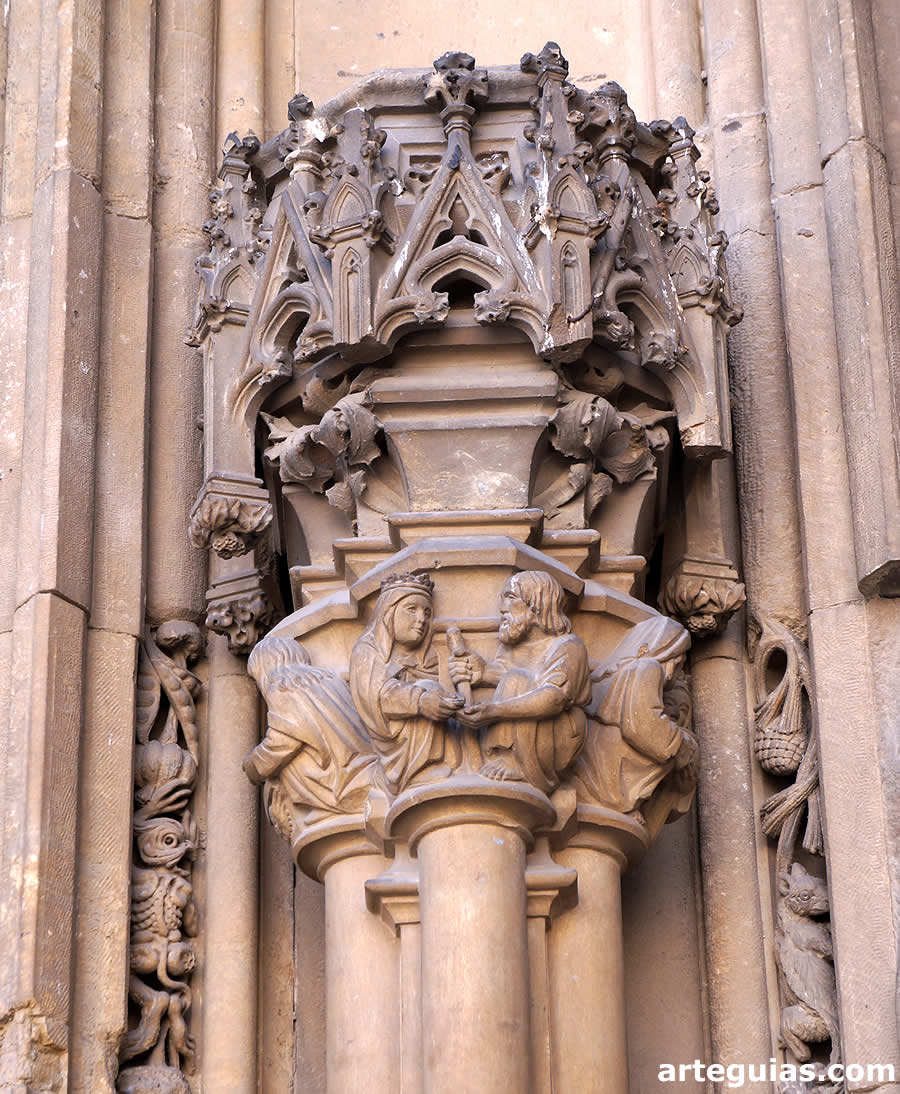 Capitel neog&oacute;tico de la catedral