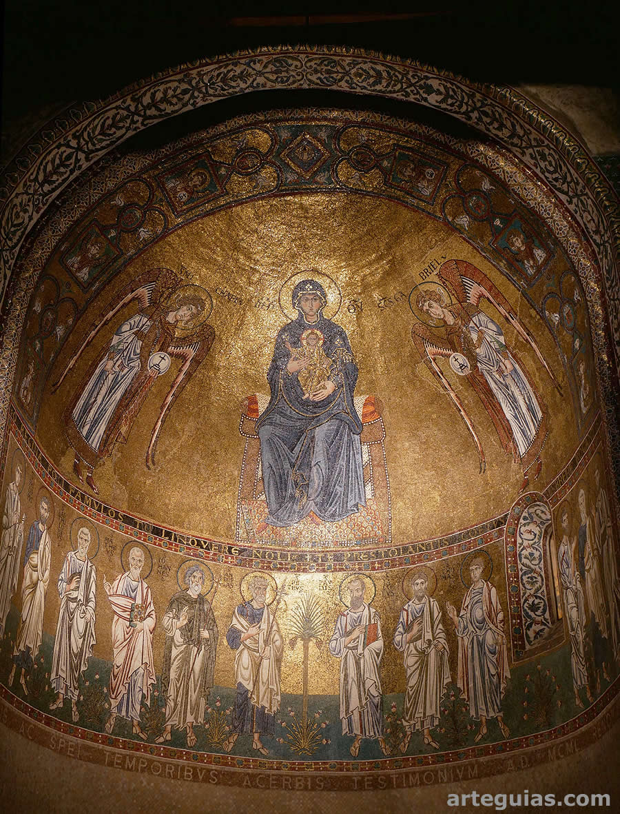 La Virgen entre &aacute;ngeles.. Mosaico bizantino de la Catedral de Trieste