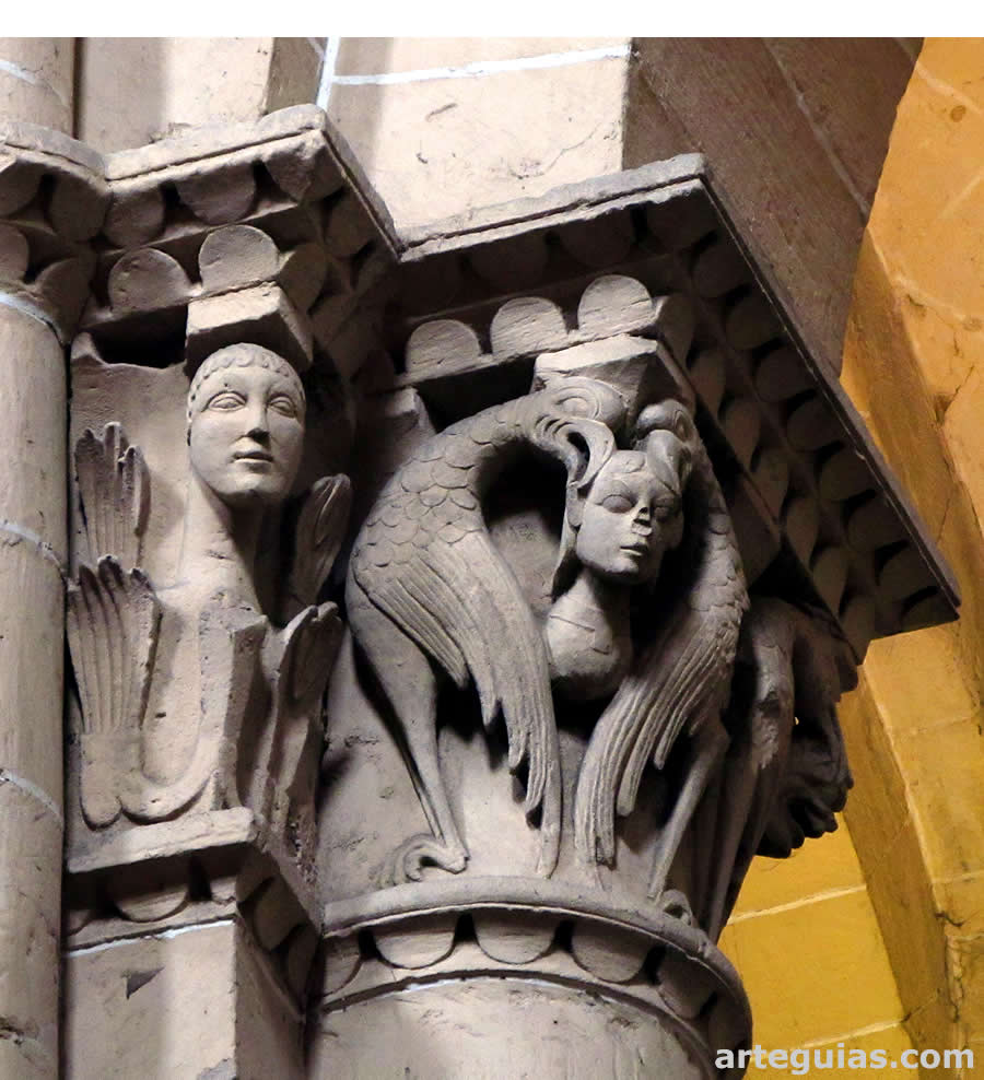 Capitel rom&aacute;nico del interior de la Catedral Vieja, Salamanca