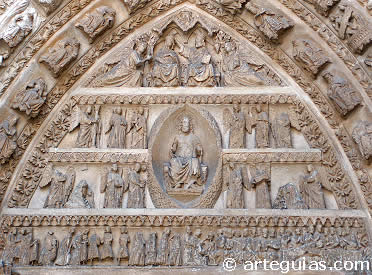 Detalle de la puerta septentrional de la catedral de &Aacute;vila