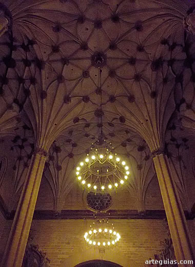 Pilares y b&oacute;vedas