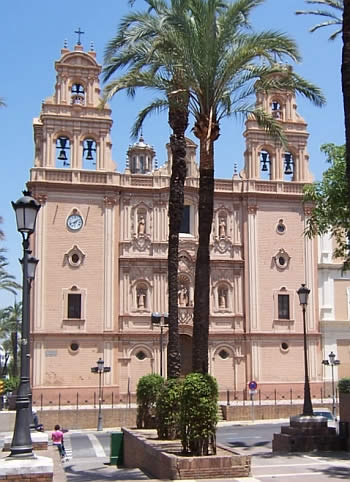 Fachada de la catedral de Huelva