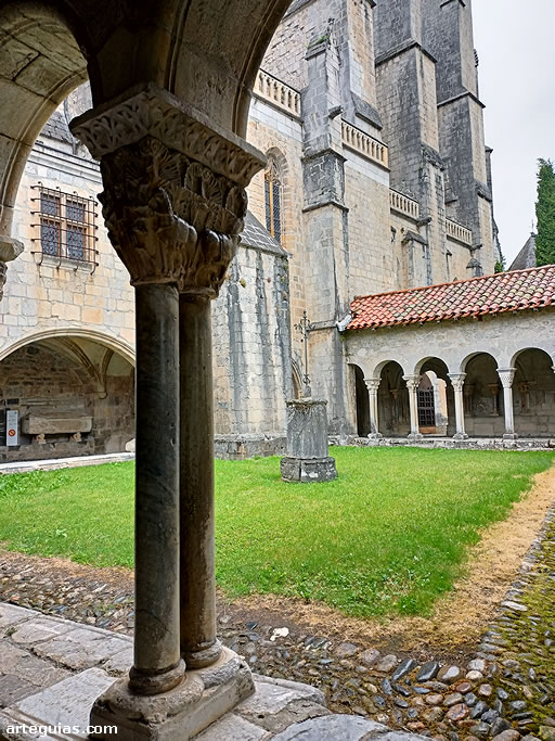 Claustro de la Catedral de Saint Bertrand de Comminges