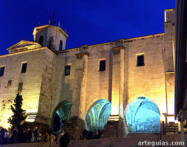 Costado septentrional de la catedral de Santander