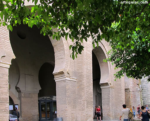 El Patio de los Naranjos