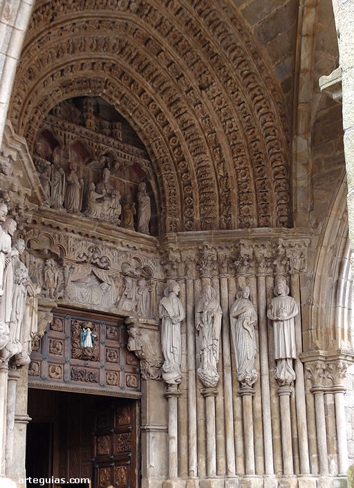 Catedral de Tuy: portada g&oacute;tica