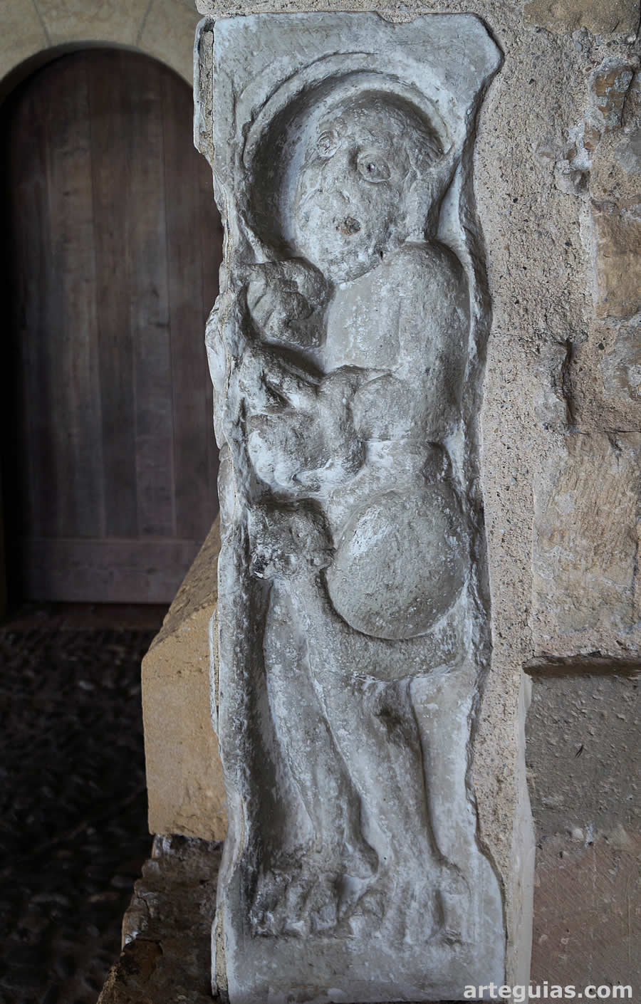 Relieve rom&aacute;nico del diablo