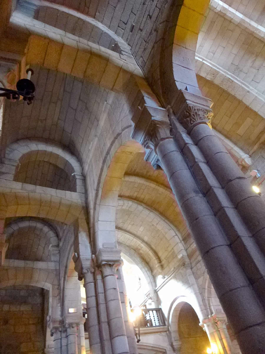 Arcos formeros y pilares de sustentaci&oacute;n