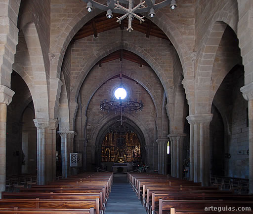 Interior de la Colegiata de Baiona, Pontevedra