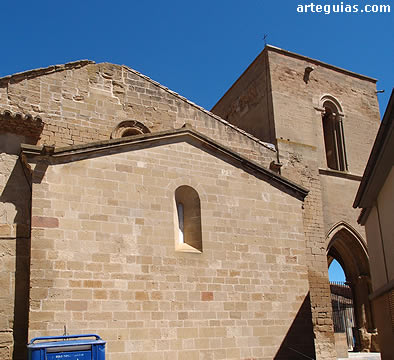 Vista de la Colegiata de Santa Mar&iacute;a la Blanca de Berbegal desde el oeste