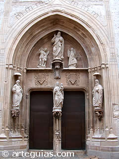 Fachada occidental de la colegiata