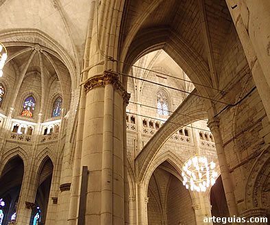 Cabecera y nave del crucero