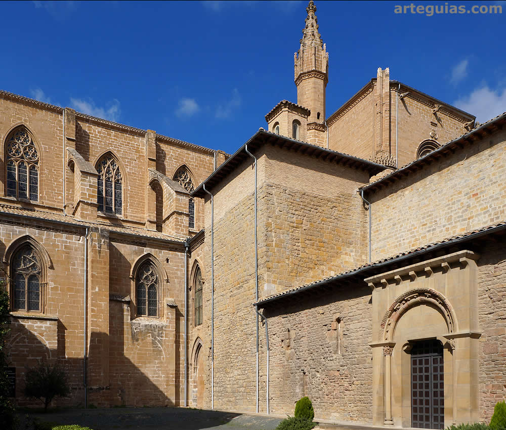 Exterior de la catedral de Pamplona
