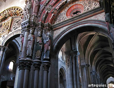 El P&oacute;rtico del Para&iacute;so con la catedral al fondo