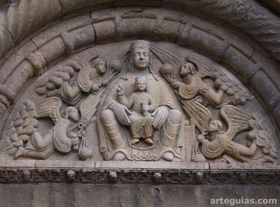 R&eacute;plica del t&iacute;mpano rom&aacute;nico 