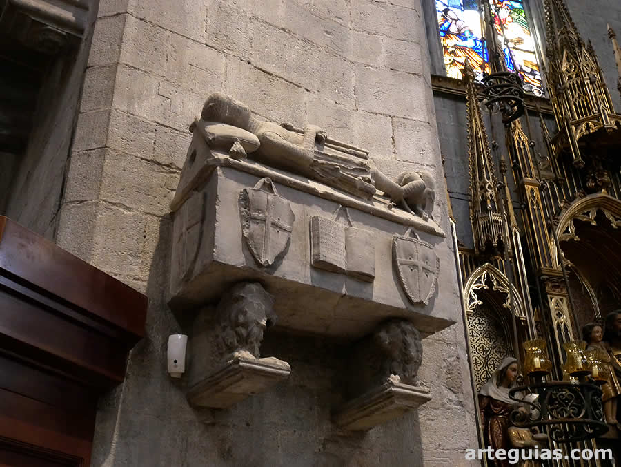 Sarc&oacute;fago medieval