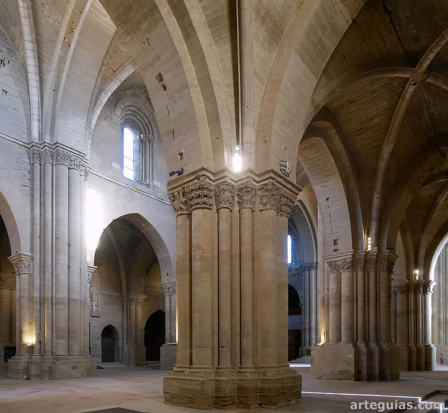 La Seu Vella emplea una arquitectura habitual en los monasterios del C&iacute;ster