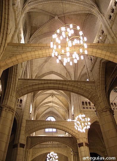Fabuloso interior de la catedral